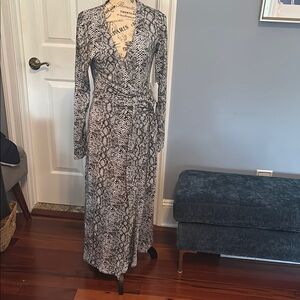 Good American Black and White Snakeskin Long Sleeve Dress